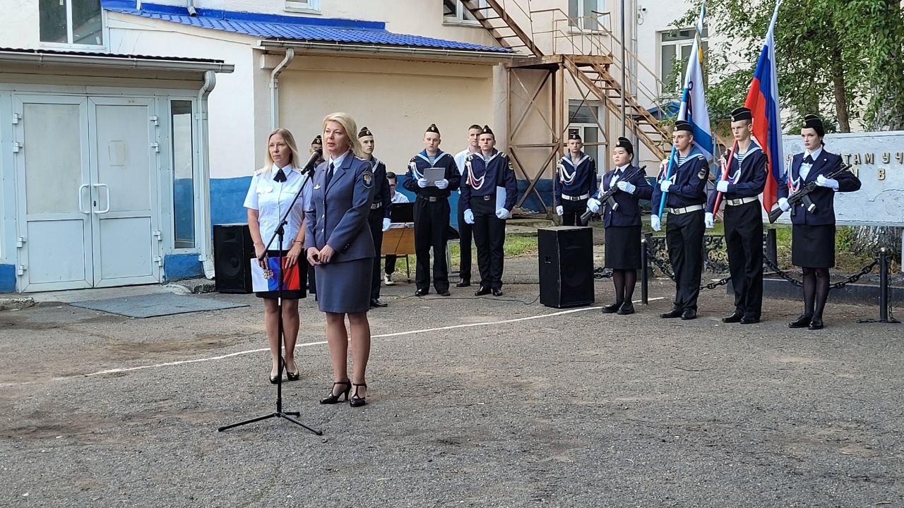 Поздравление курсантов института водного транспорта